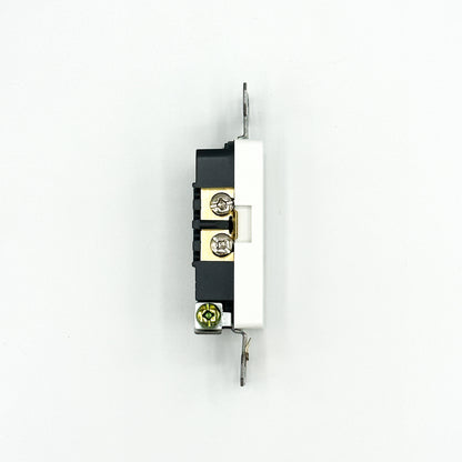 D15 - 15 Amp Decora Outlet